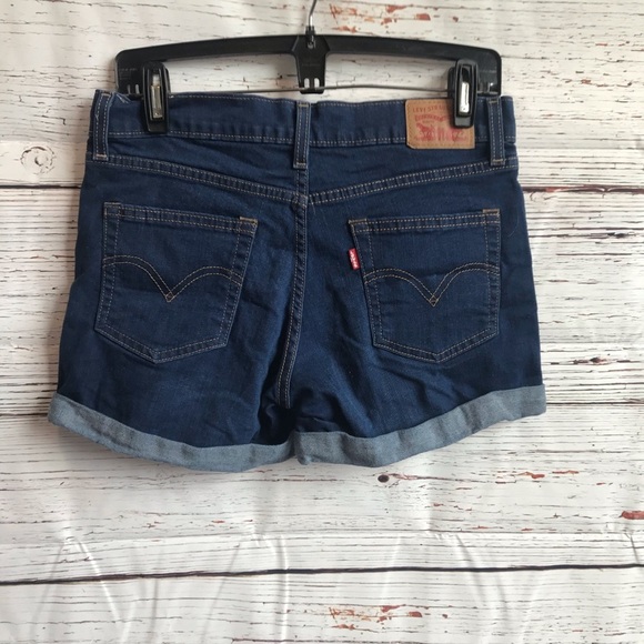 - Levi’s jean shorts with cuff - Picture 4 of 8